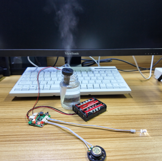 HE-79 声控喷雾恐龙模块套件